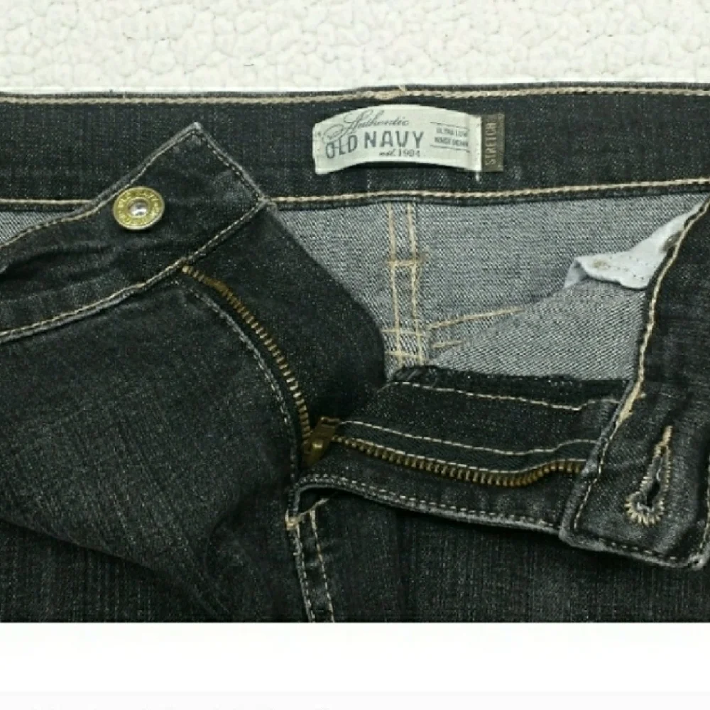 Old Navy black mini skirt size 8